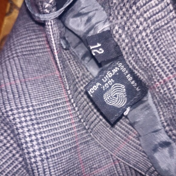 John Meyer Lady 2pc Wool Suit - Picture 5 of 5